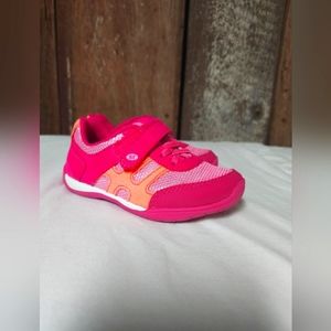 Stride Rite Pamina girl pink memory foam Sneakers sz 7.5